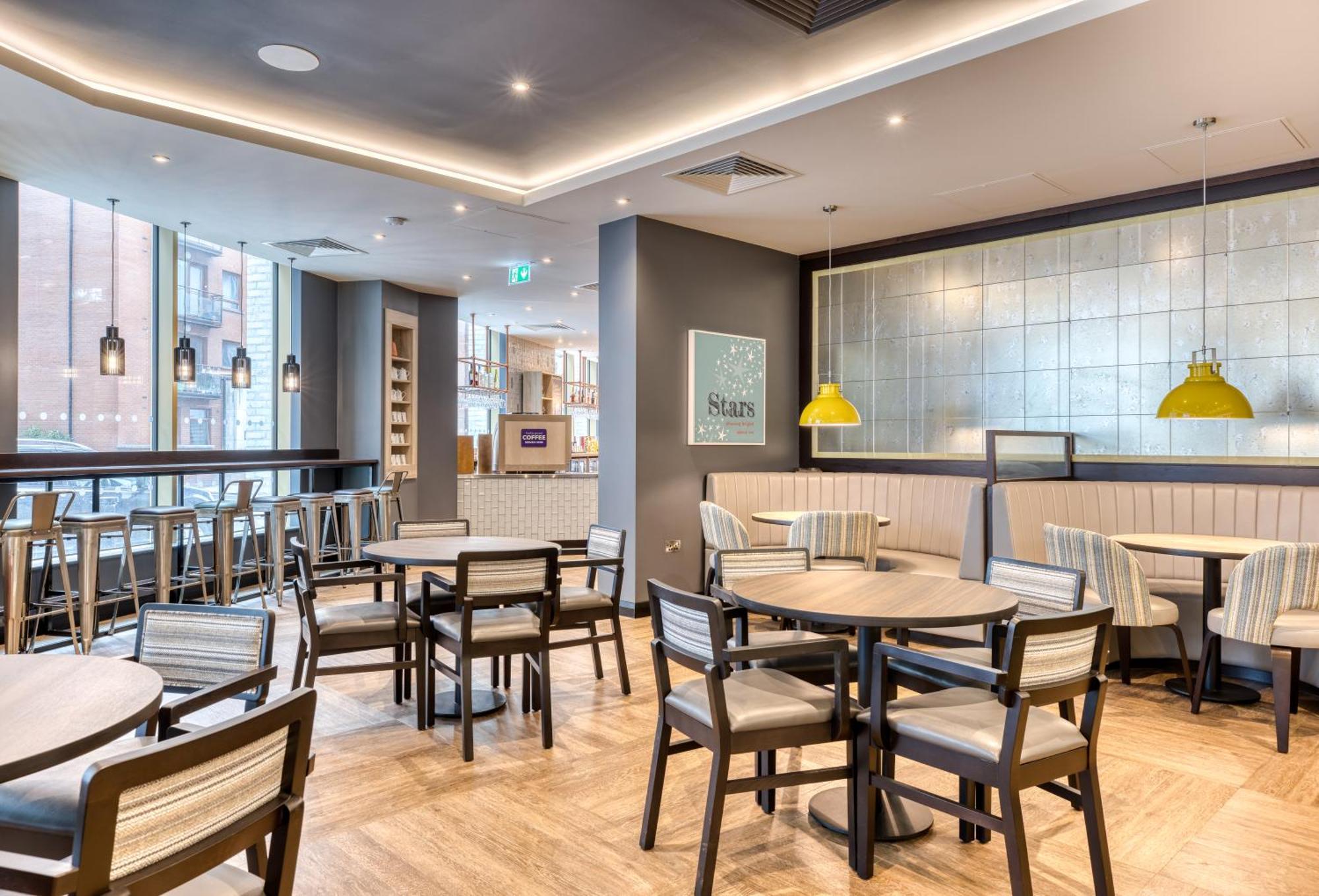 Premier Inn Dublin City North Docklands — Photos 2